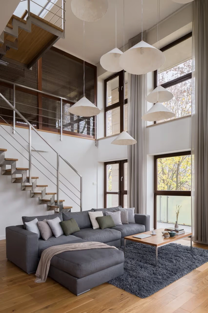 Pinar Herzog – Immobilien – Beeindruckende Maisonette-Wohnung